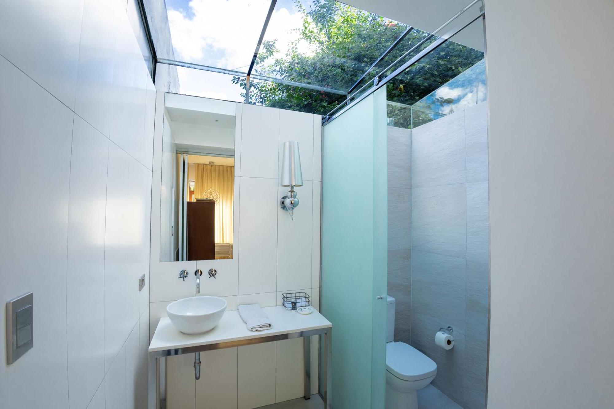 Cosmopolitano Hotel Boutique Santa Cruz de La Sierra Dış mekan fotoğraf Bathroom