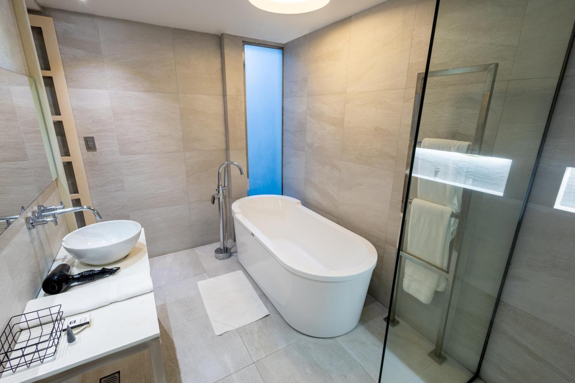 Cosmopolitano Hotel Boutique Santa Cruz de La Sierra Dış mekan fotoğraf Bathroom